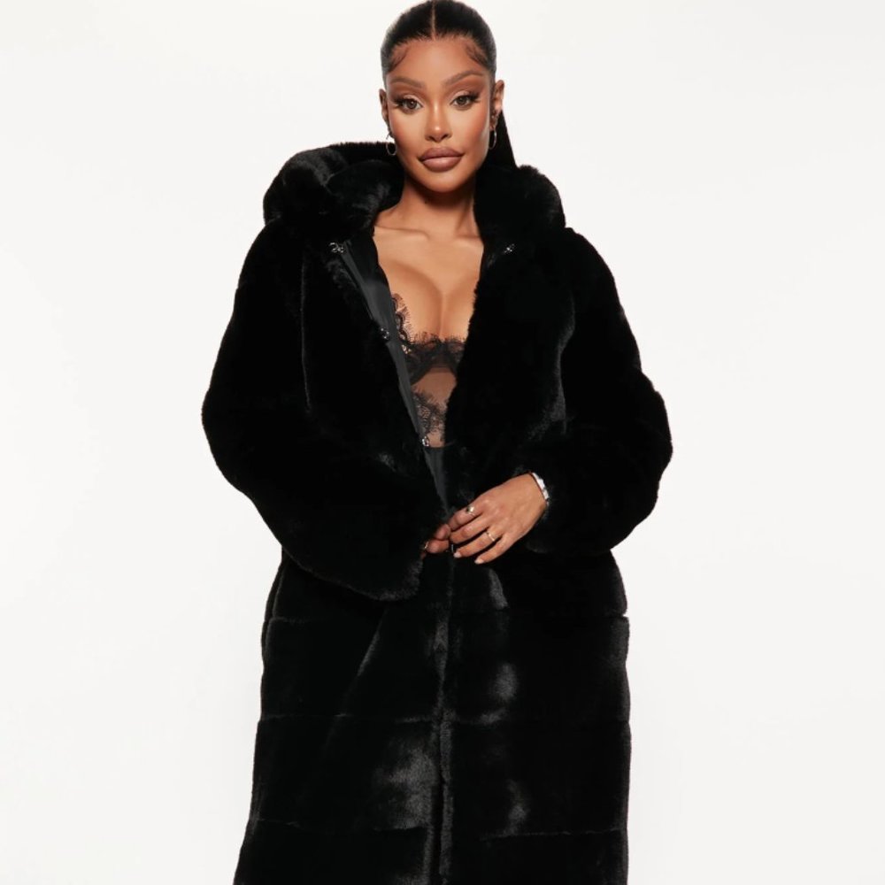 Luxe Life Faux Fur Coat - Black